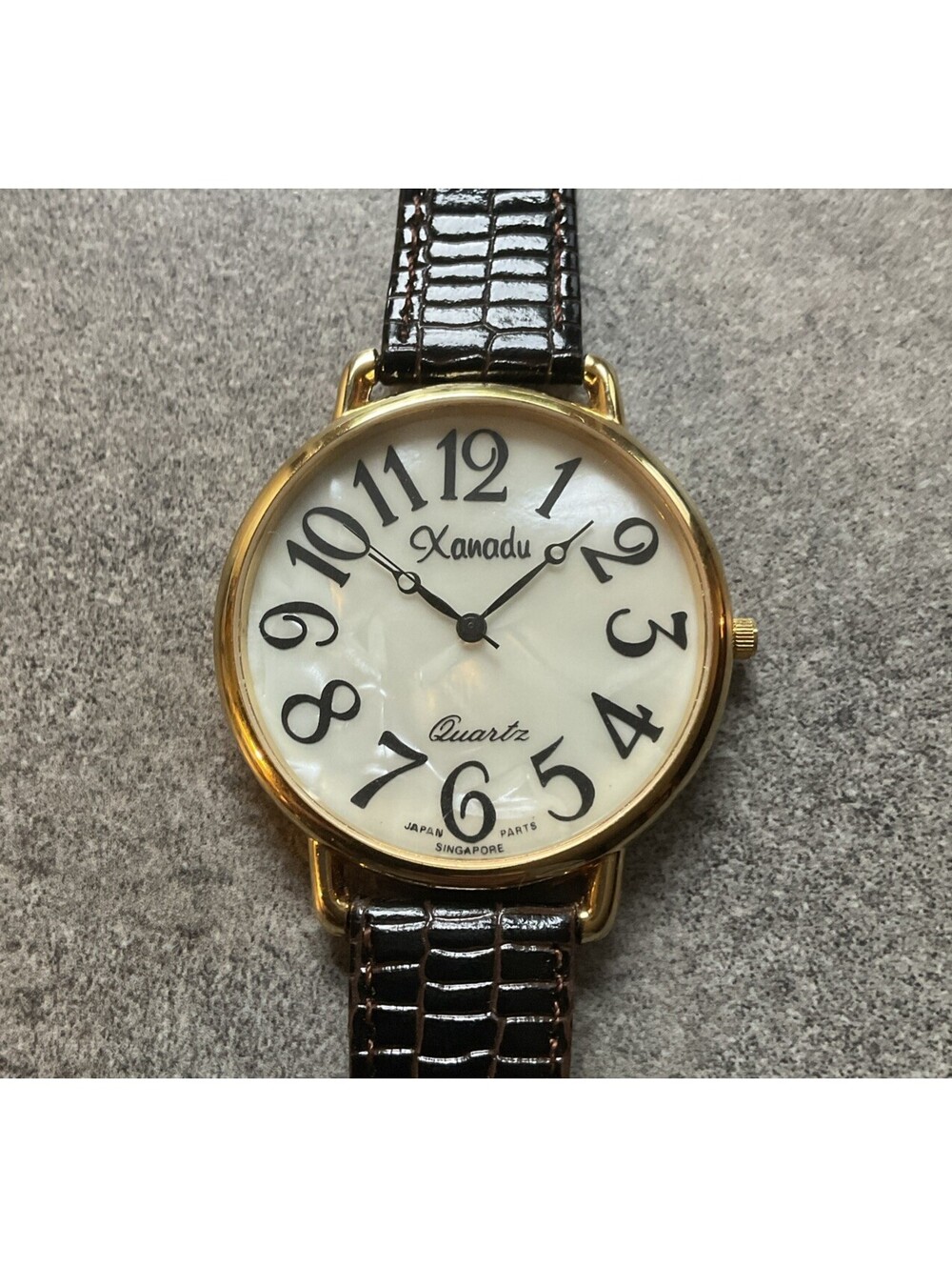 Beautiful Vintage Xanadu Womens Watch 44mm Gold Tone Case W/Leather Band B-N
